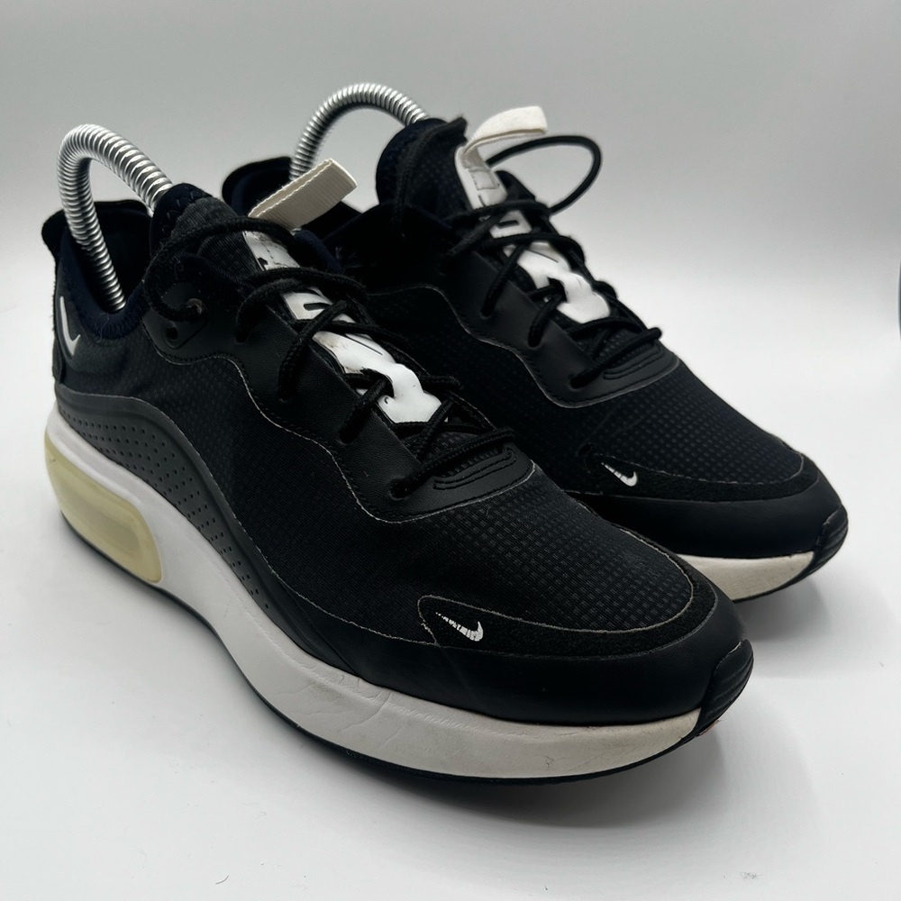 Nike Black and White Women's Sneakers